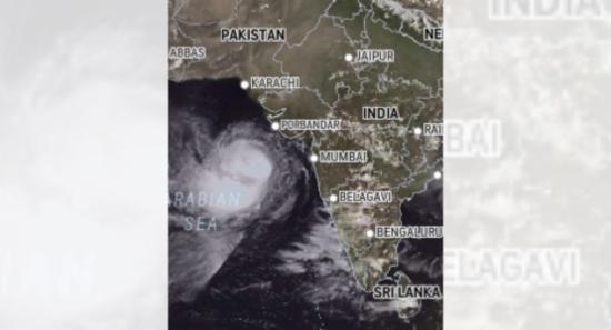 Extremely Severe Cyclone heads for India-Pakistan